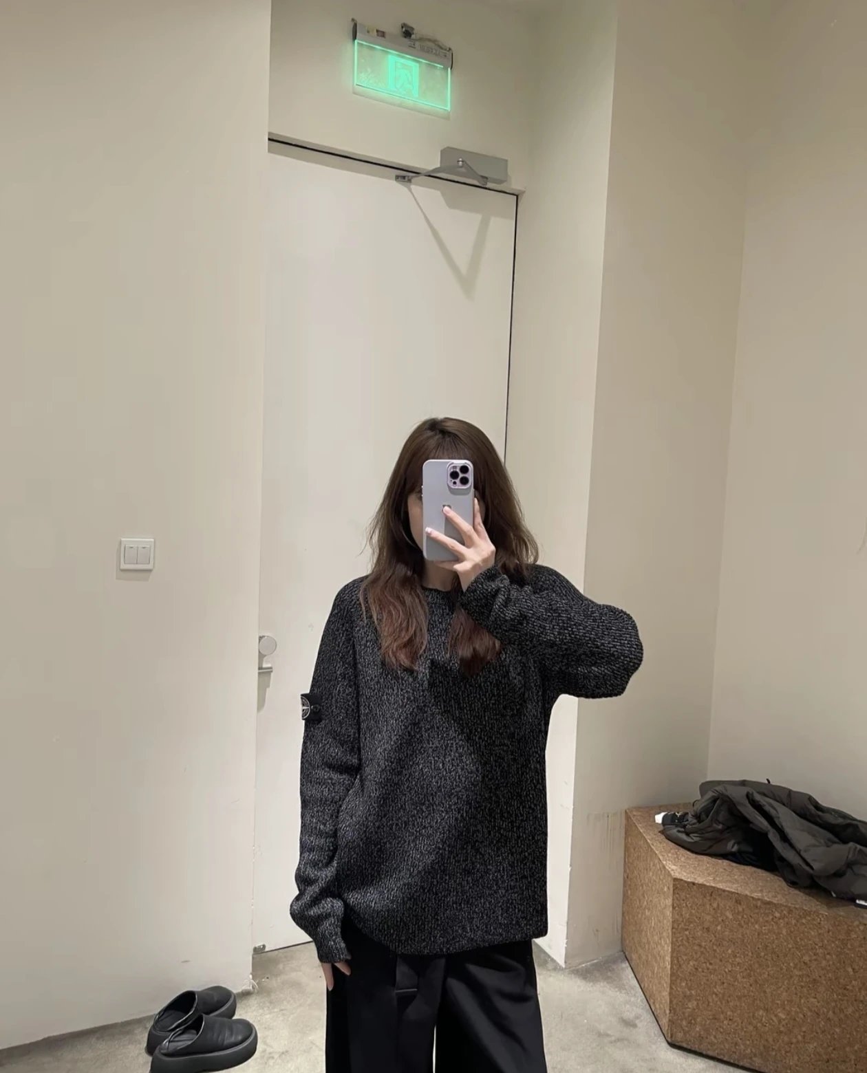 RD-C370 · Reflective Marl Crewneck Sweater showcase view 10