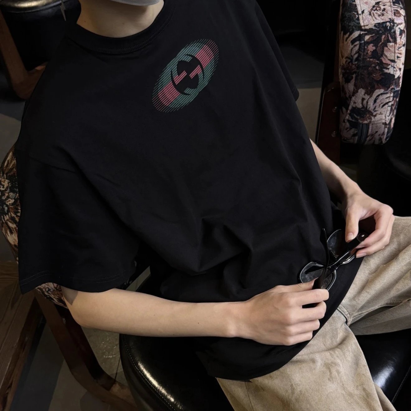 RD-C090 · Relaxed Letter-Print Crewneck T-Shirt showcase view 2