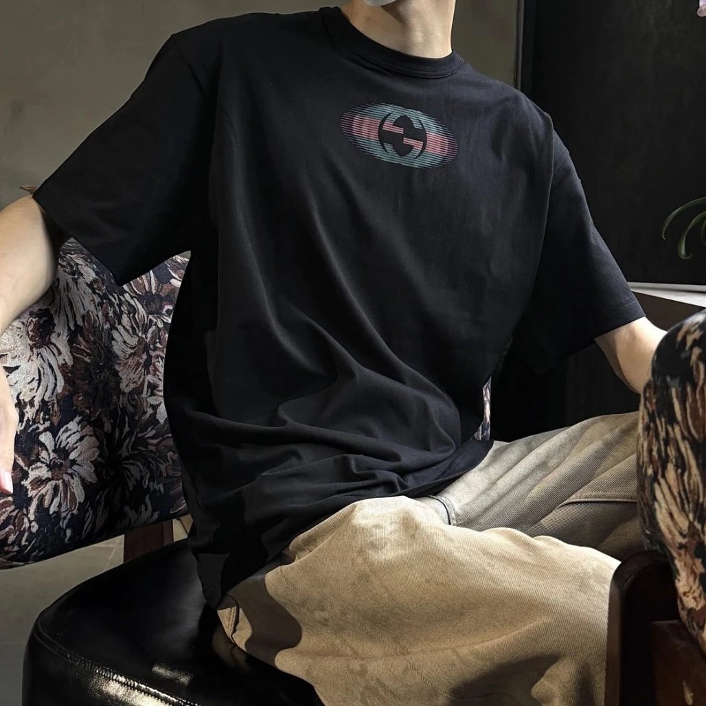 RD-C090 · Relaxed Letter-Print Crewneck T-Shirt showcase view 3