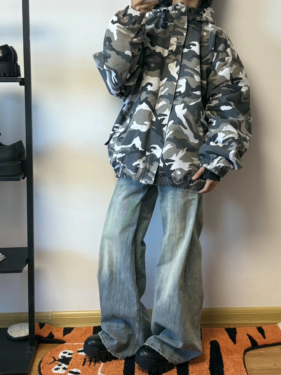 RD-C227 · Camouflage Ski Jacket with Snow Skirt showcase view 7