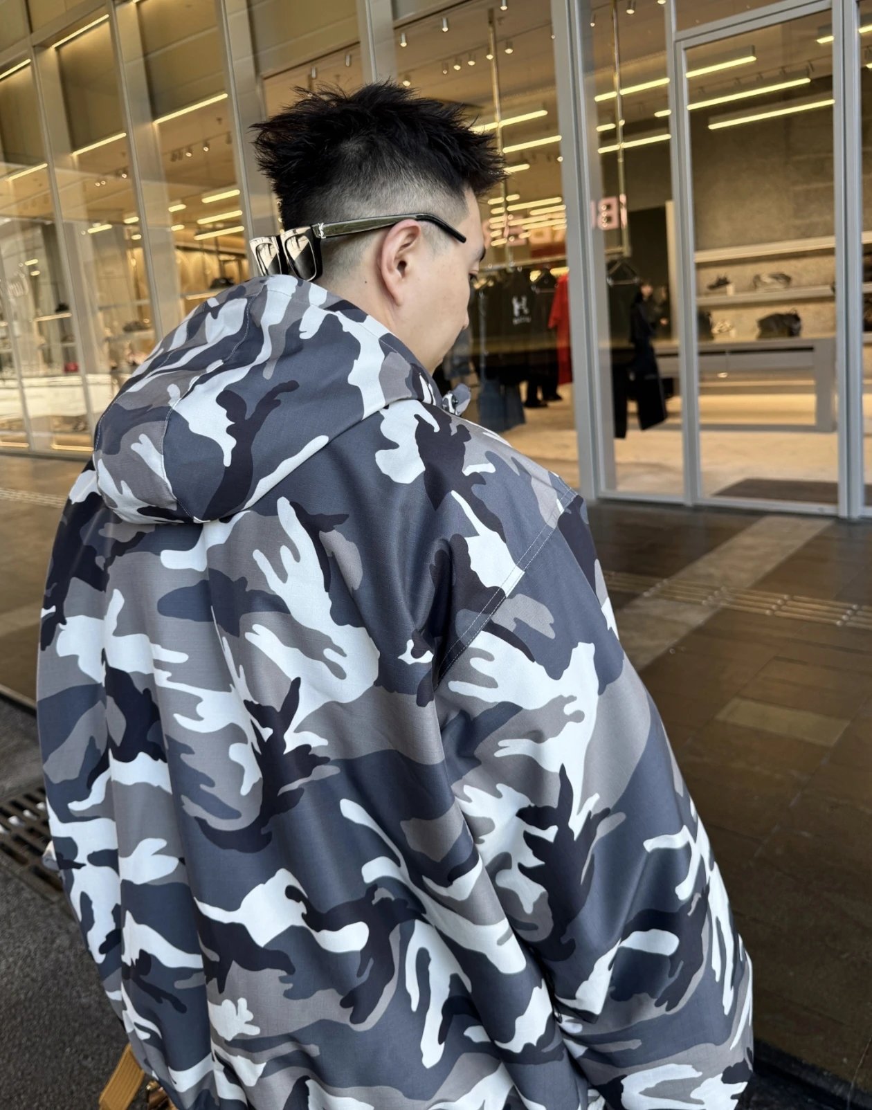 RD-C227 · Camouflage Ski Jacket with Snow Skirt showcase view 11