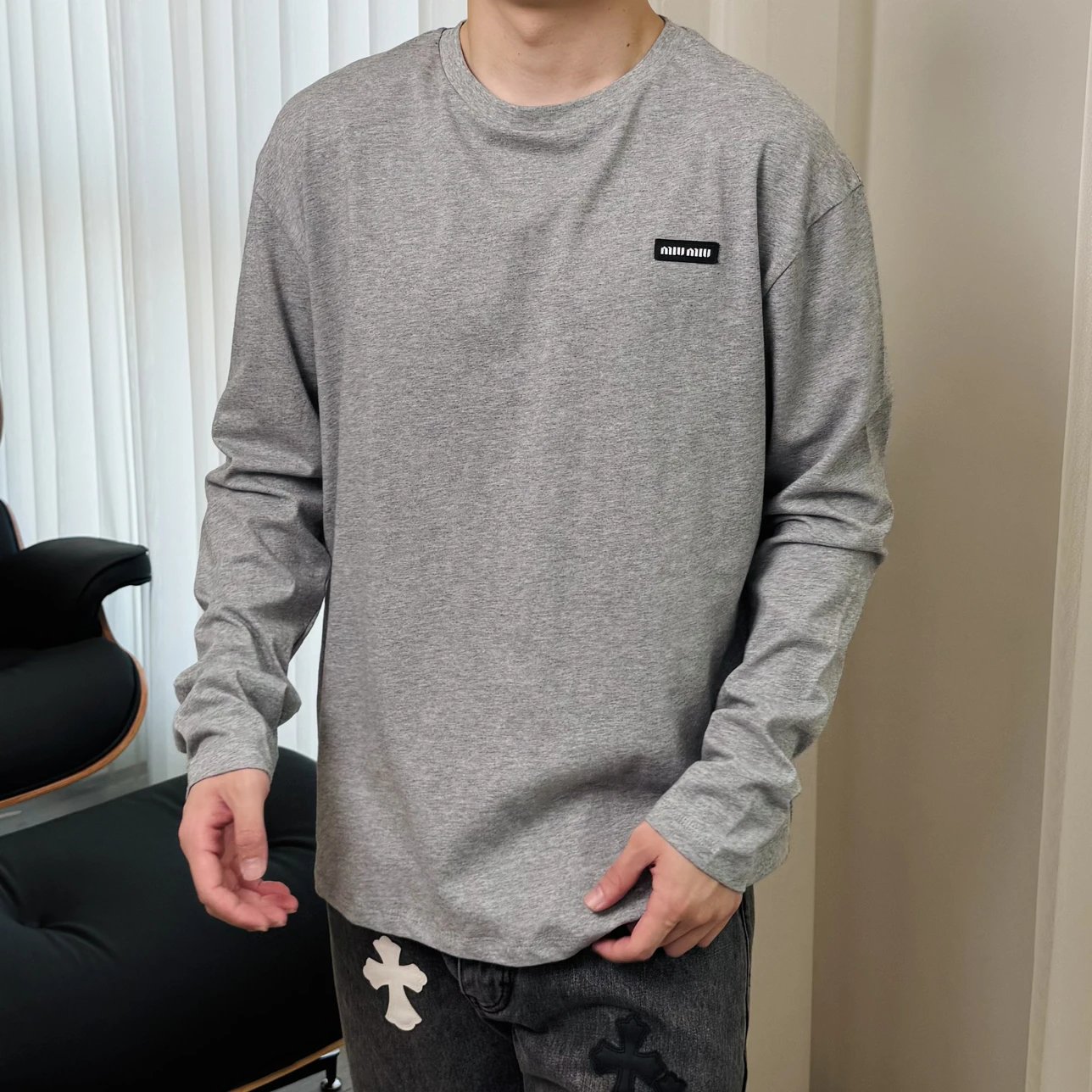 RD-C397 · Heather Grey Long-Sleeve T-Shirt showcase view 5
