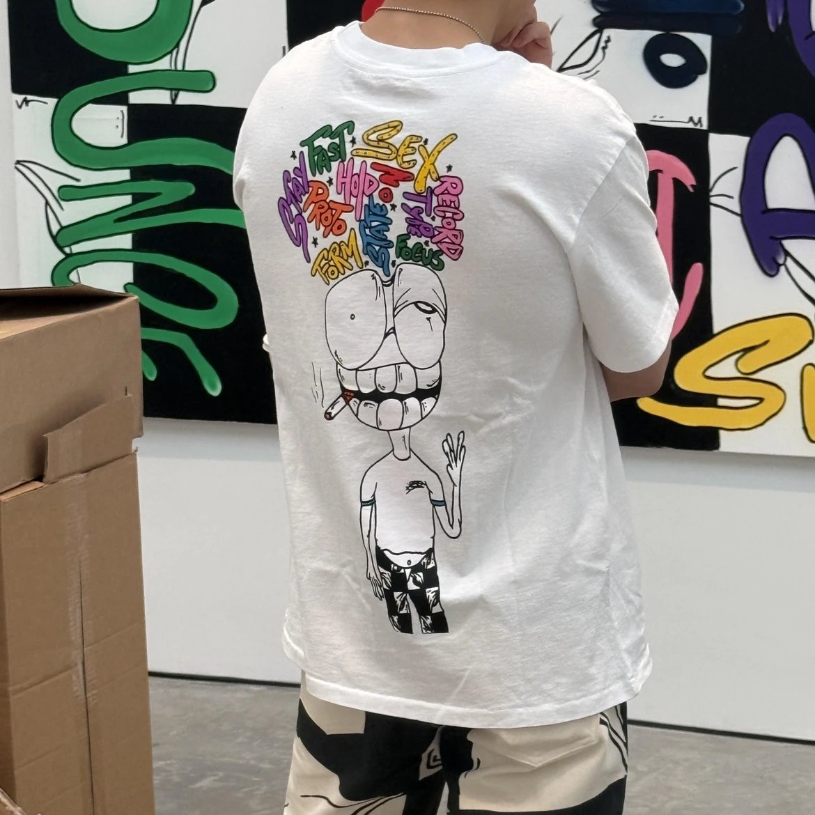 RD-C150 · Graphic Crew-Neck T-Shirt – White showcase view 1