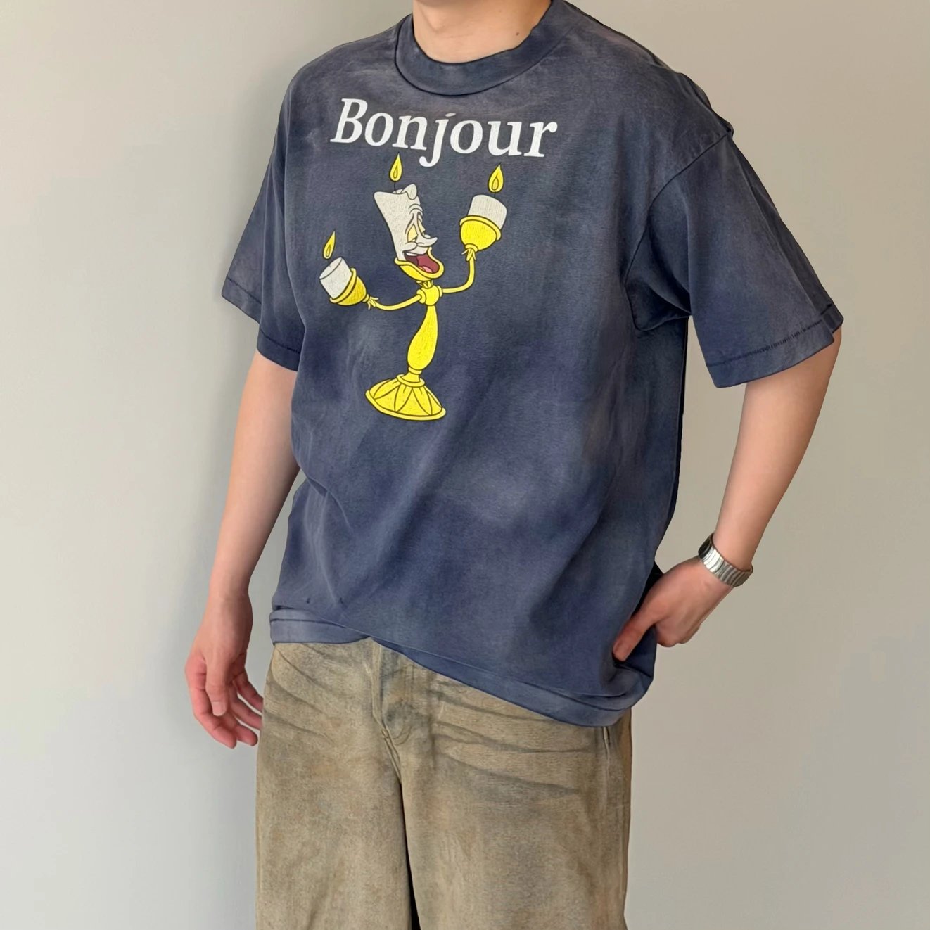 RD-C152 · Lumière Graphic Washed T-Shirt showcase view 1