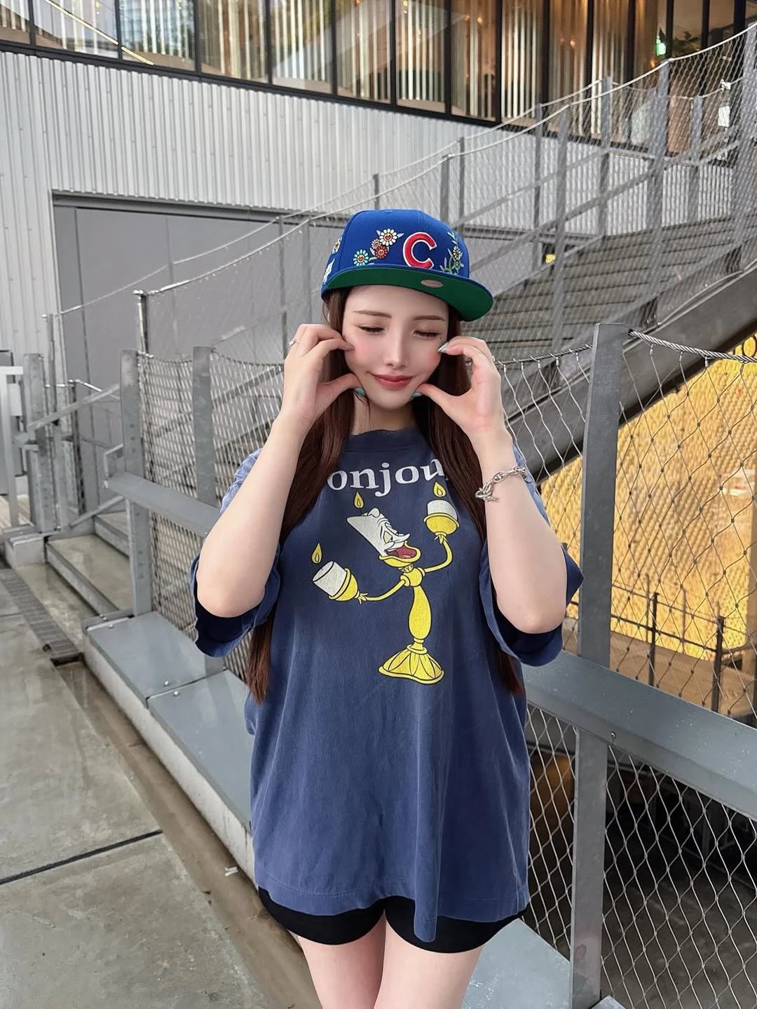 RD-C152 · Lumière Graphic Washed T-Shirt showcase view 4