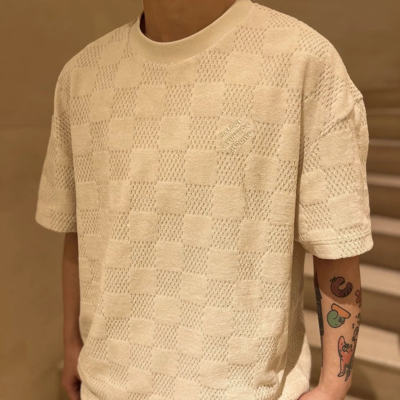RD-C153 · Openwork Check Knit Crewneck T-Shirt showcase view 3