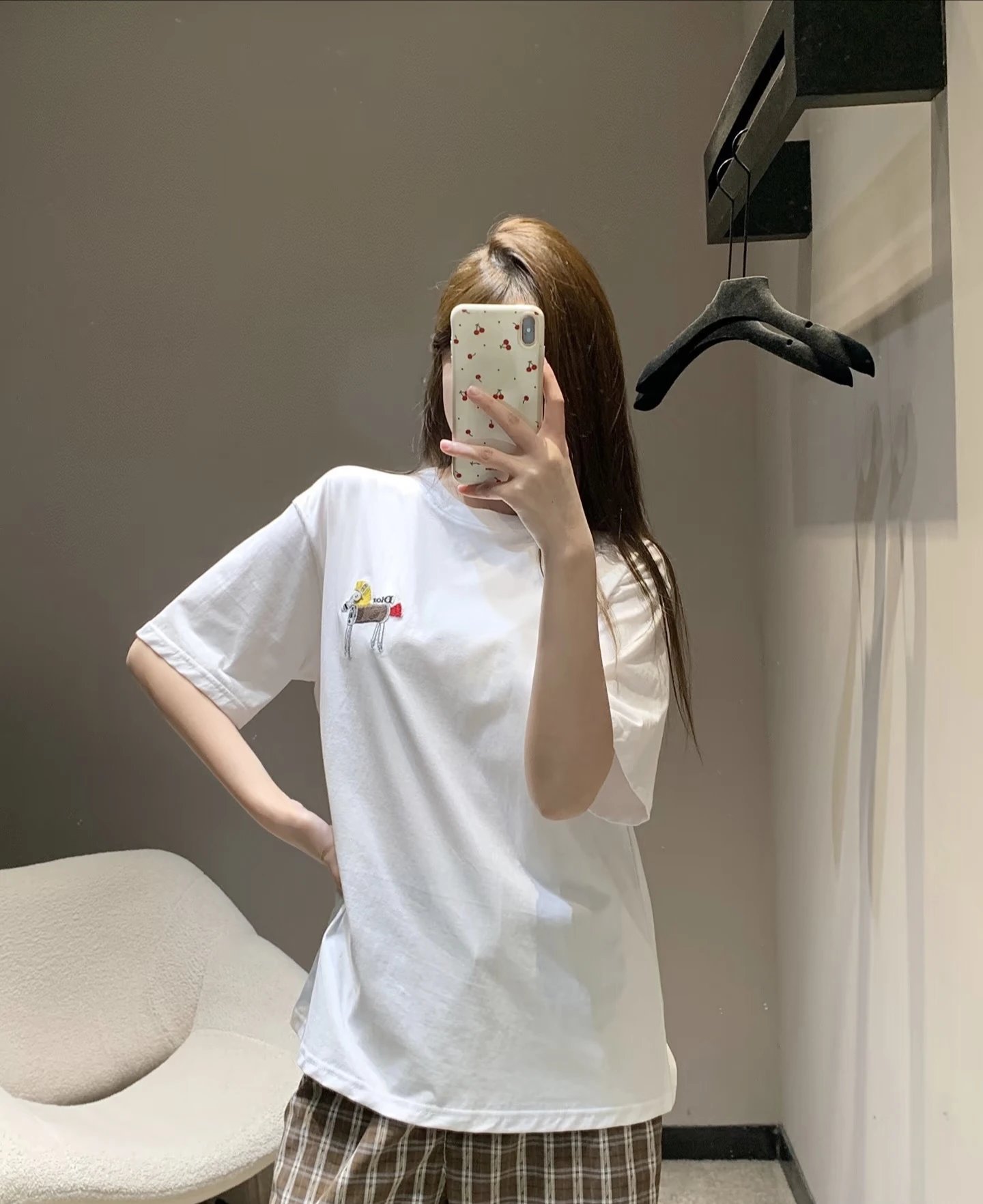 RD-C155 · Pony Embroidered Relaxed Cotton T-Shirt showcase view 17