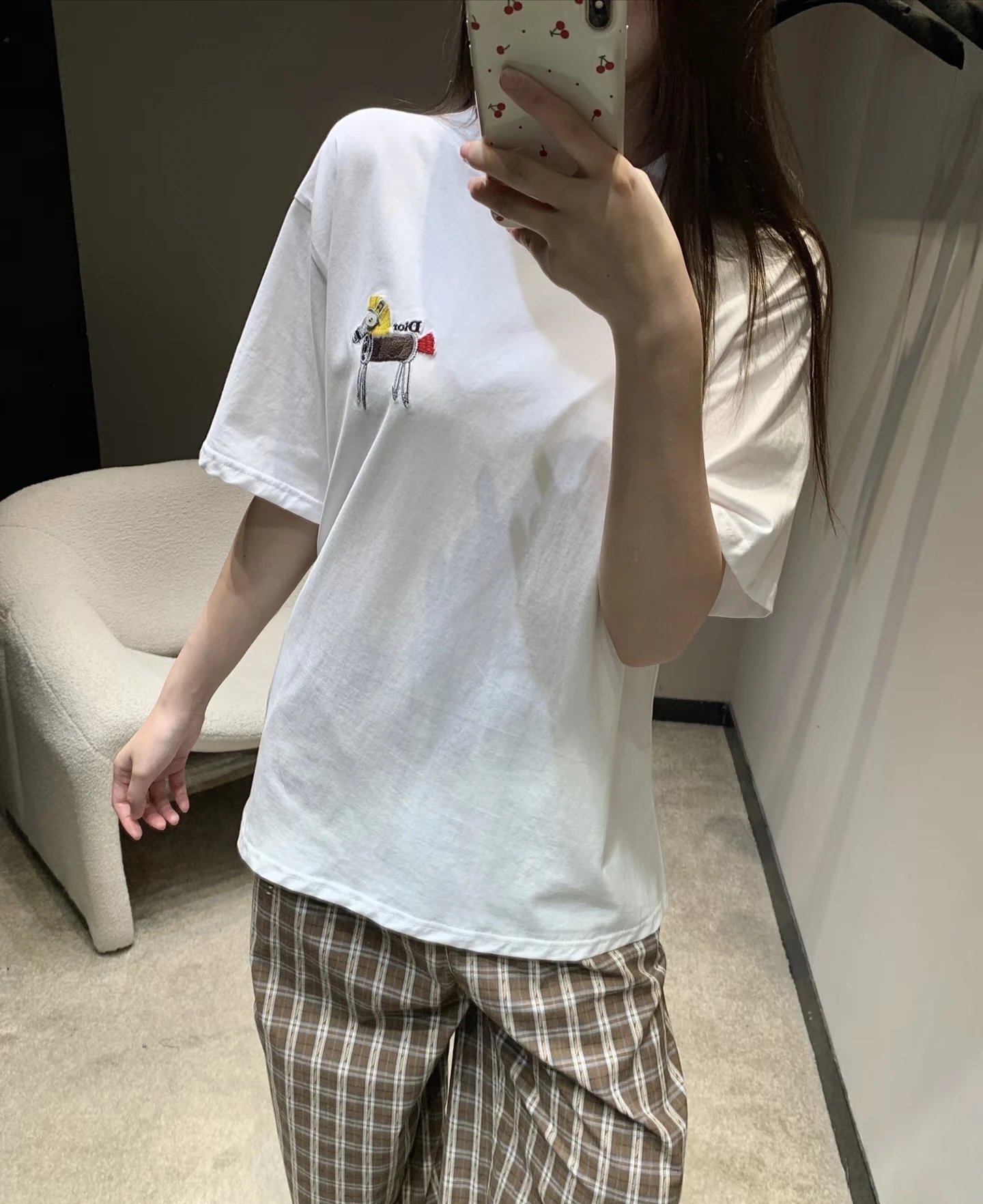 RD-C155 · Pony Embroidered Relaxed Cotton T-Shirt showcase view 18