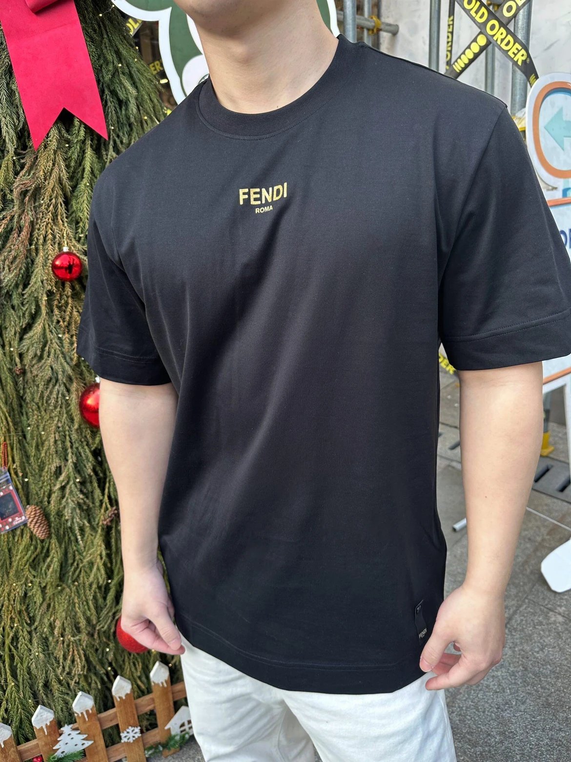 RD-C158 · Gold Logo Relaxed-Fit T-Shirt showcase view 3