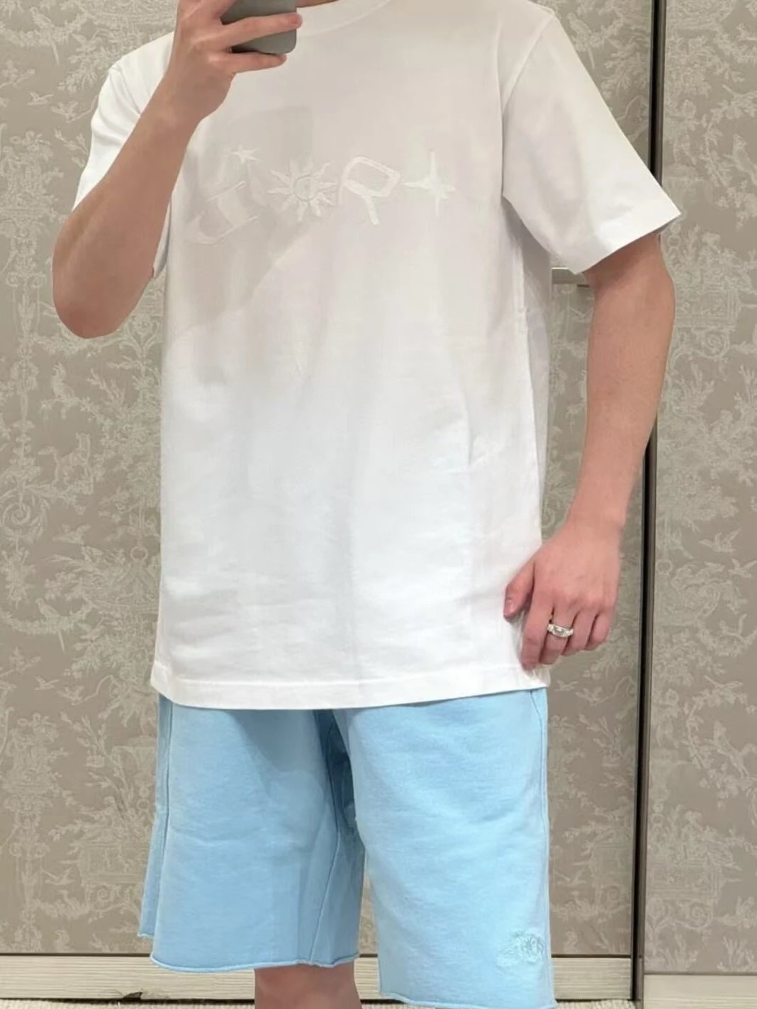 RD-C160 · Embroidered T-Shirt showcase view 8