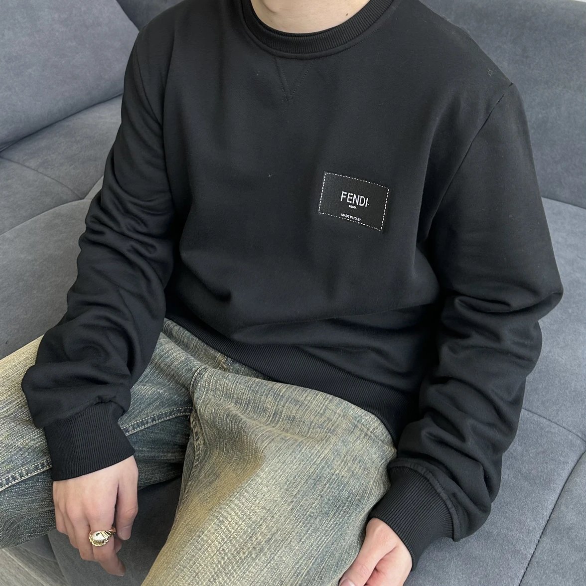RD-C266 · Embroidered Crewneck Sweatshirt showcase view 7