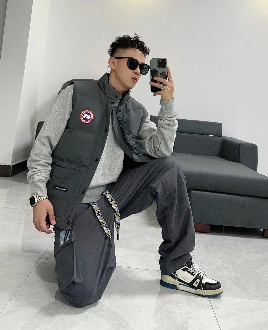 RD-C322 · Solid-Color Logo-Patch Puffer Vest showcase view 13
