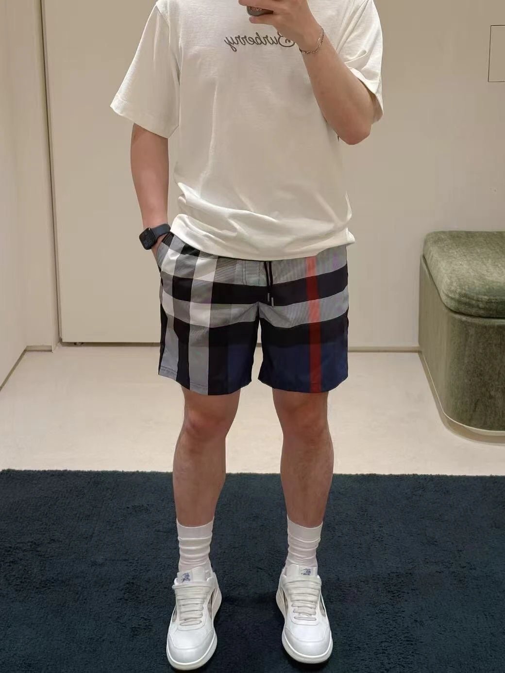 RD-C289 · Large Check Drawstring Shorts – Navy showcase view 3