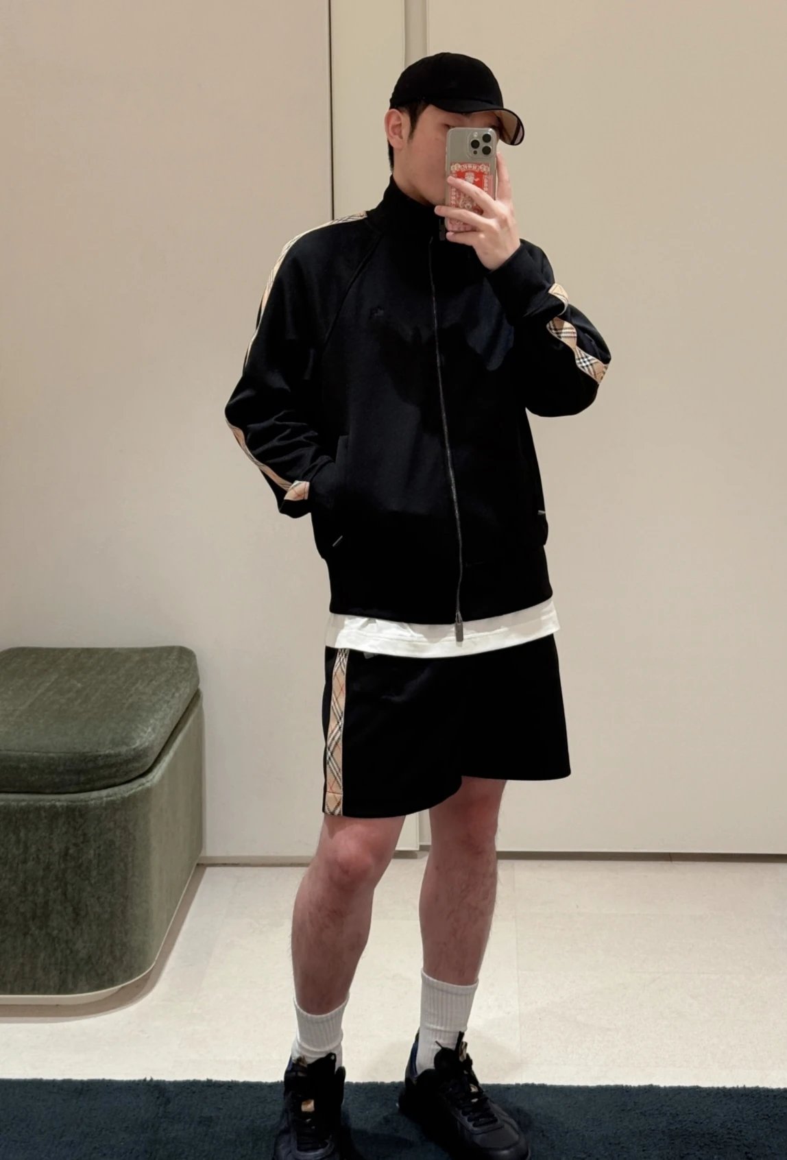 RD-C290 · Side-Check Casual Shorts showcase view 10