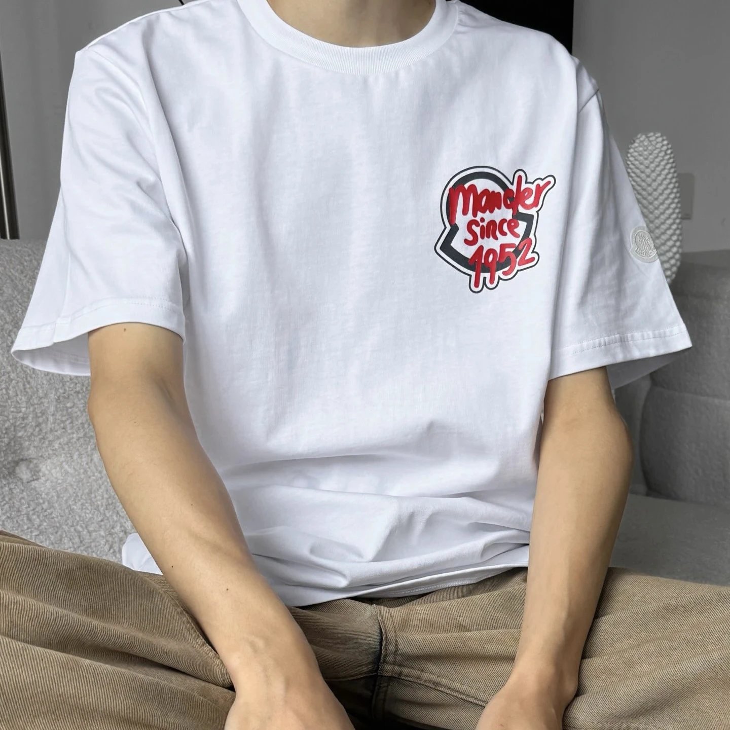 RD-C164 · Logo Crew-Neck T-Shirt showcase view 2