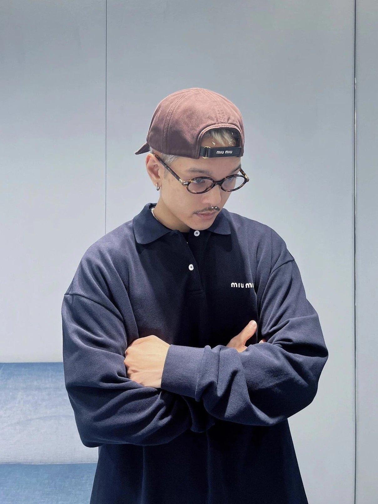 RD-C400 · Navy Logo Long-Sleeve Polo showcase view 8