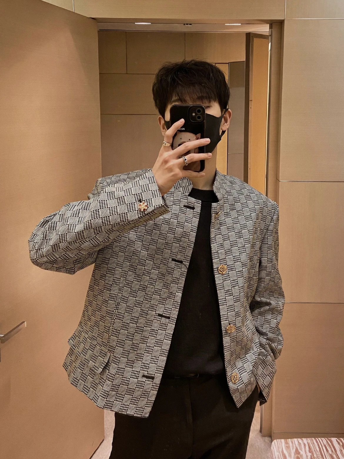 RD-C232 · Houndstooth Cropped Jacket showcase view 6