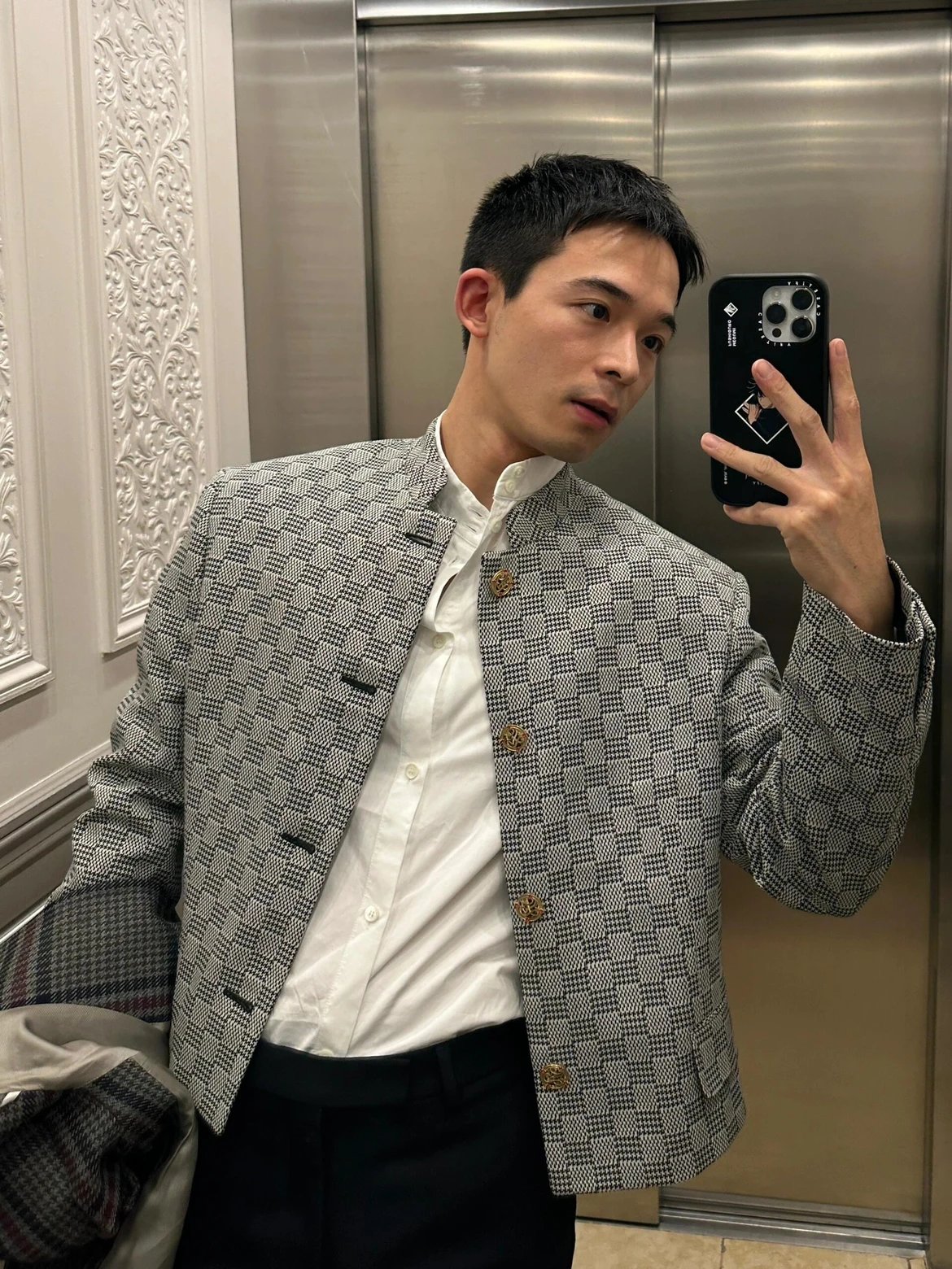 RD-C232 · Houndstooth Cropped Jacket showcase view 11