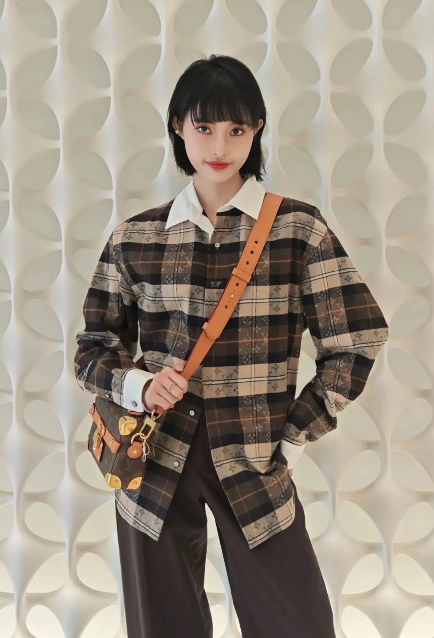 RD-C341 · Maillard Check Layered-Collar Polo Shirt showcase view 4