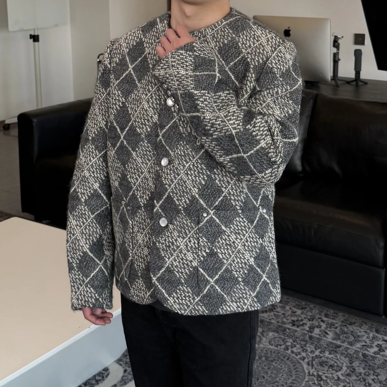 RD-C233 · OneDigit Wool Collarless Jacket showcase view 4