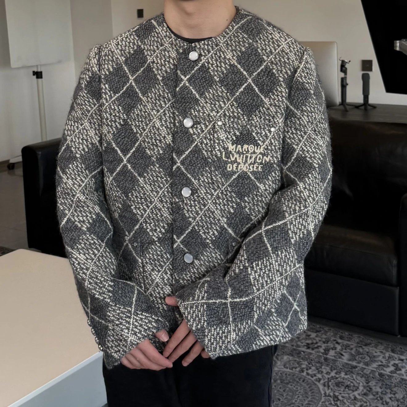 RD-C233 · OneDigit Wool Collarless Jacket showcase view 7