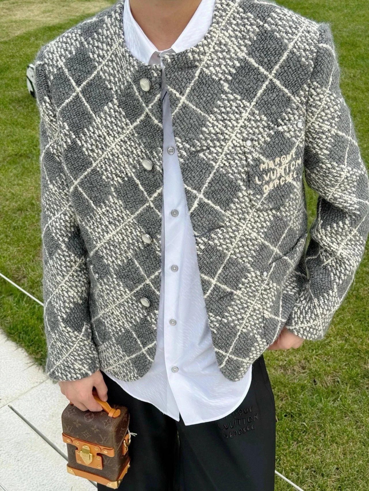 RD-C233 · OneDigit Wool Collarless Jacket showcase view 11