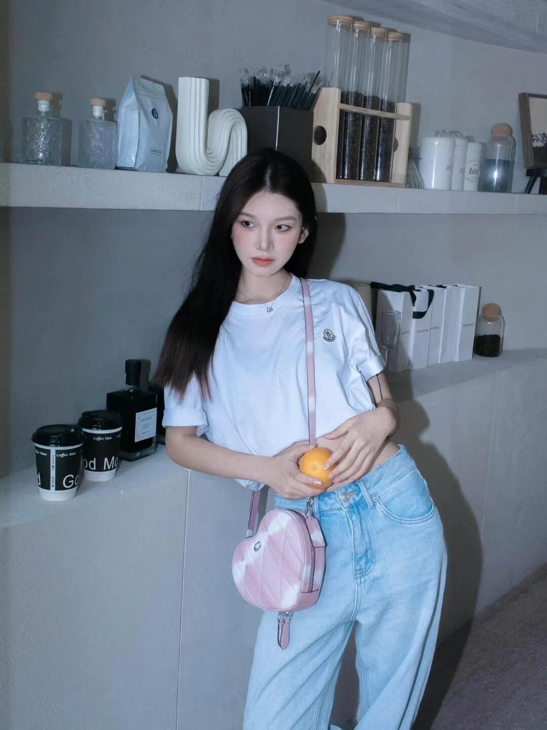 RD-C170 · Logo Patch Straight-Fit T-Shirt showcase view 1