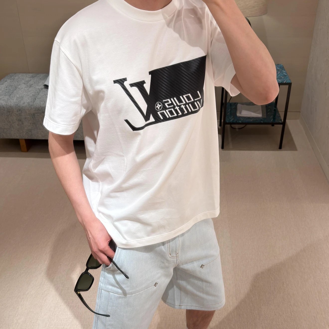 RD-C079 · Mosaic Carbon-Effect Graphic T-Shirt showcase view 6