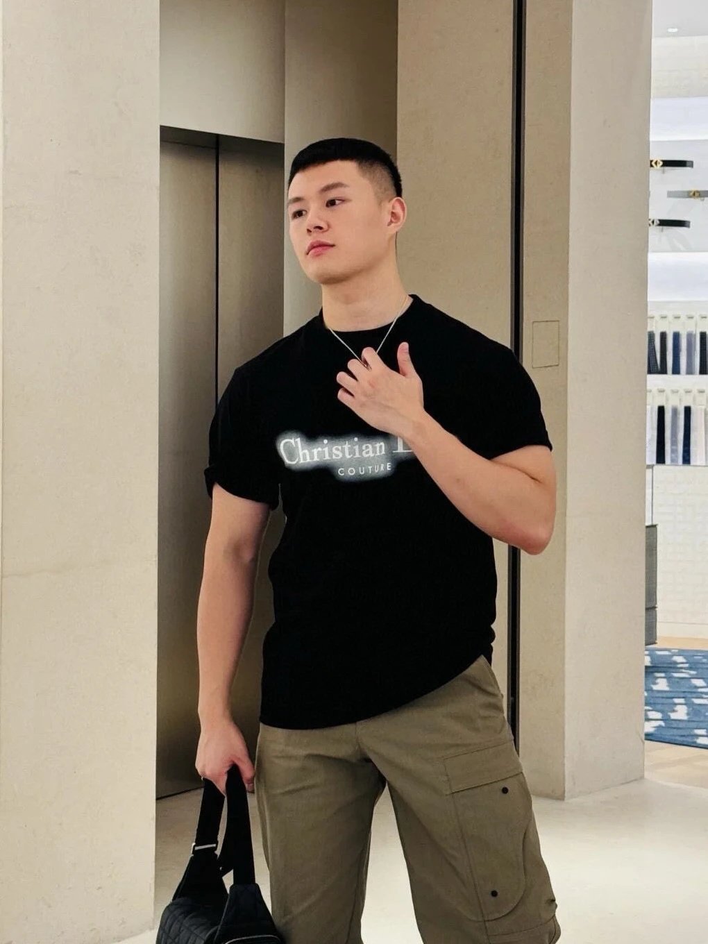 RD-C171 · Logo Print Crew-Neck T-Shirt showcase view 3