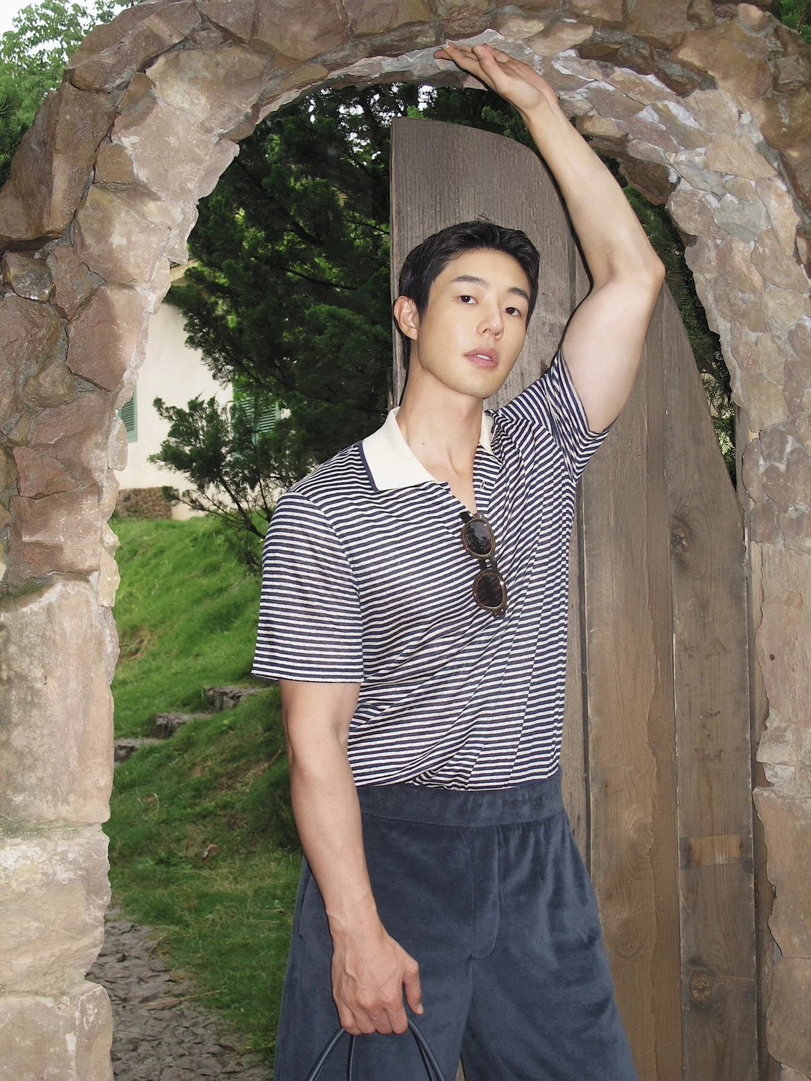 RD-C176 · Contrast-Stripe Knit Polo showcase view 2