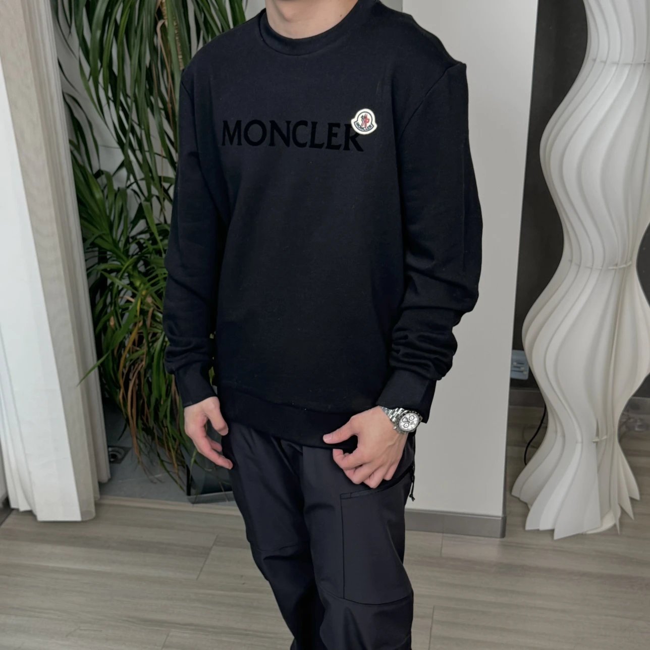 RD-C270 · Logo Crewneck Sweatshirt showcase view 6