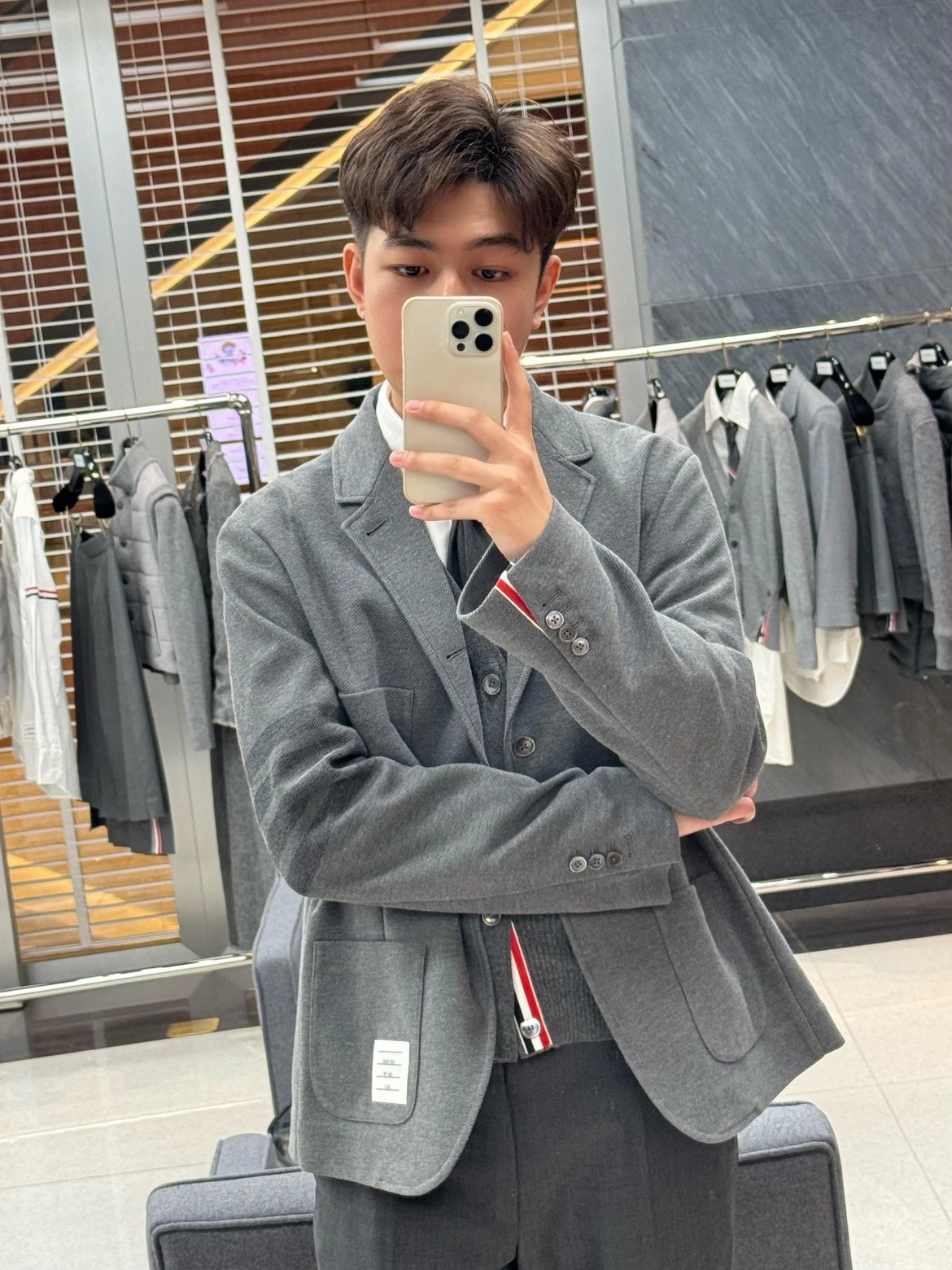 RD-C236 · Grey Single-Breasted Casual Blazer showcase view 2