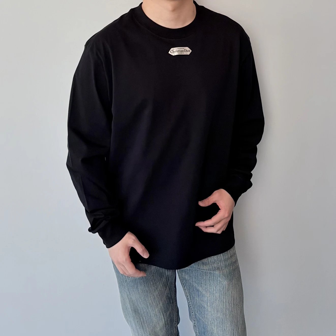 RD-C401 · Cotton Logo Long-Sleeve T-Shirt showcase view 1