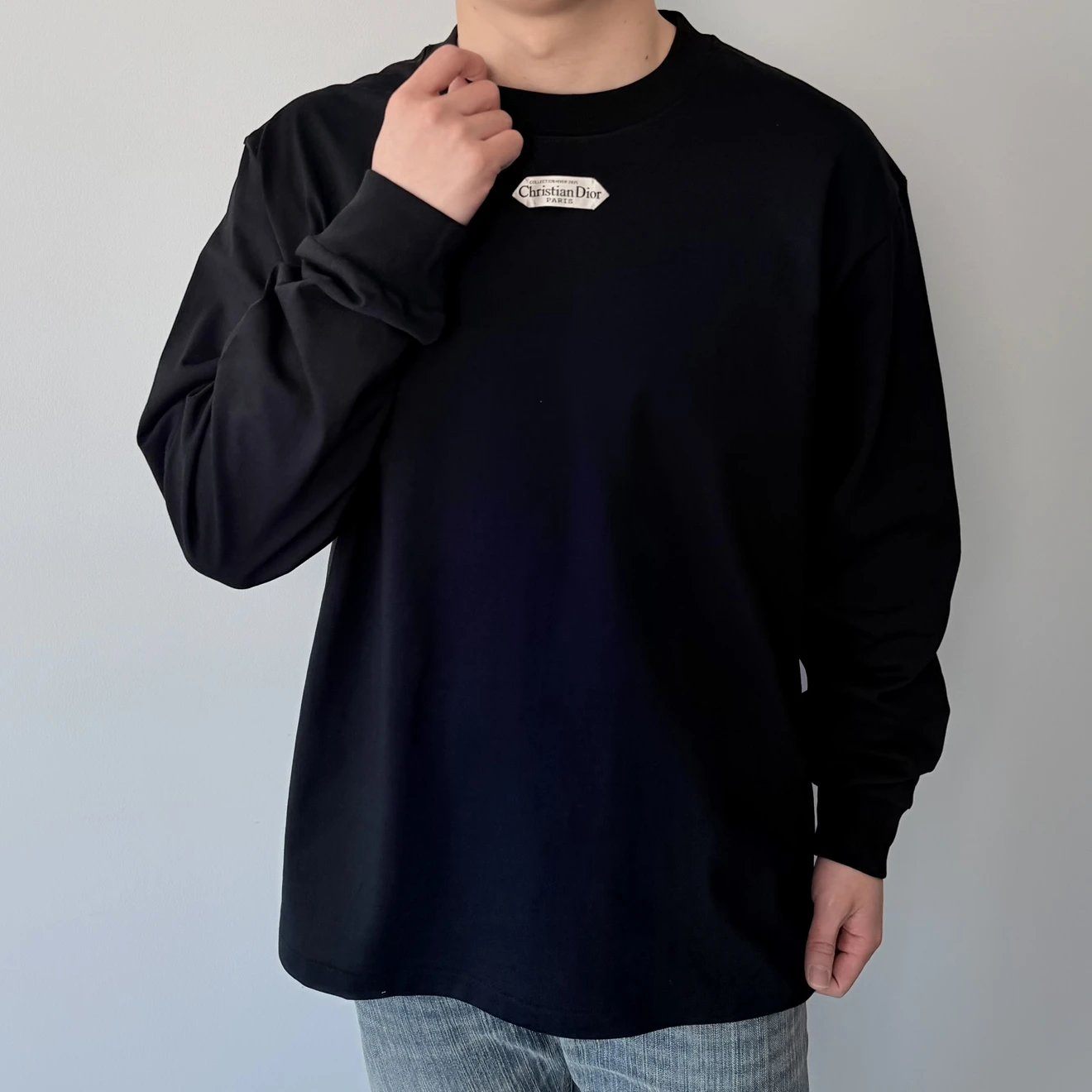 RD-C401 · Cotton Logo Long-Sleeve T-Shirt showcase view 2
