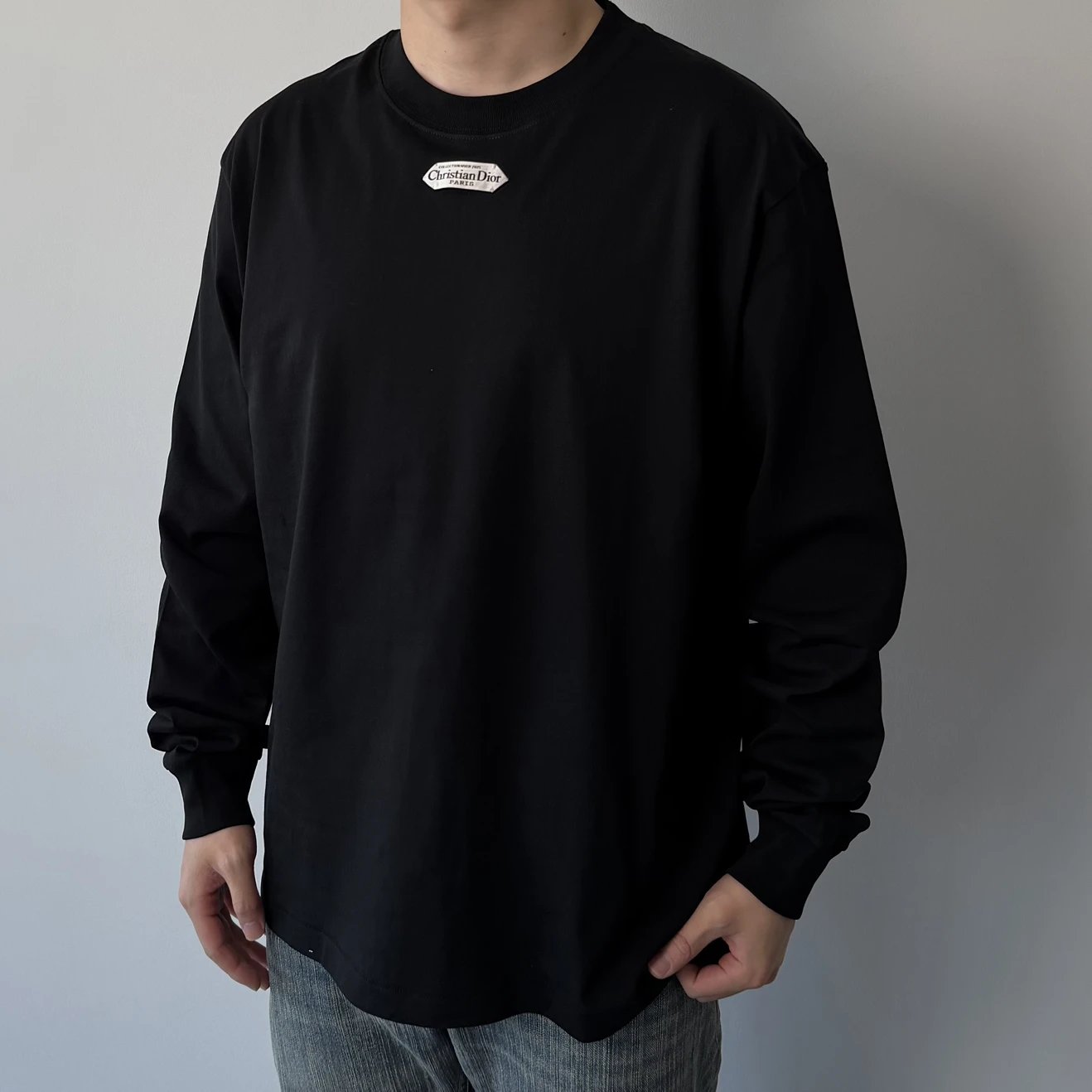 RD-C401 · Cotton Logo Long-Sleeve T-Shirt showcase view 9