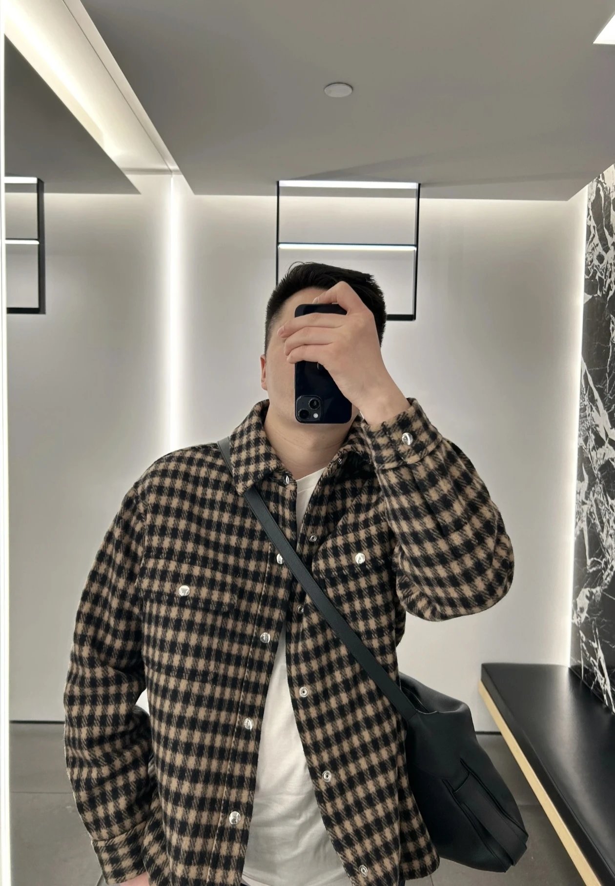 RD-C344 · Brown Checked Wool-Look Overshirt showcase view 18