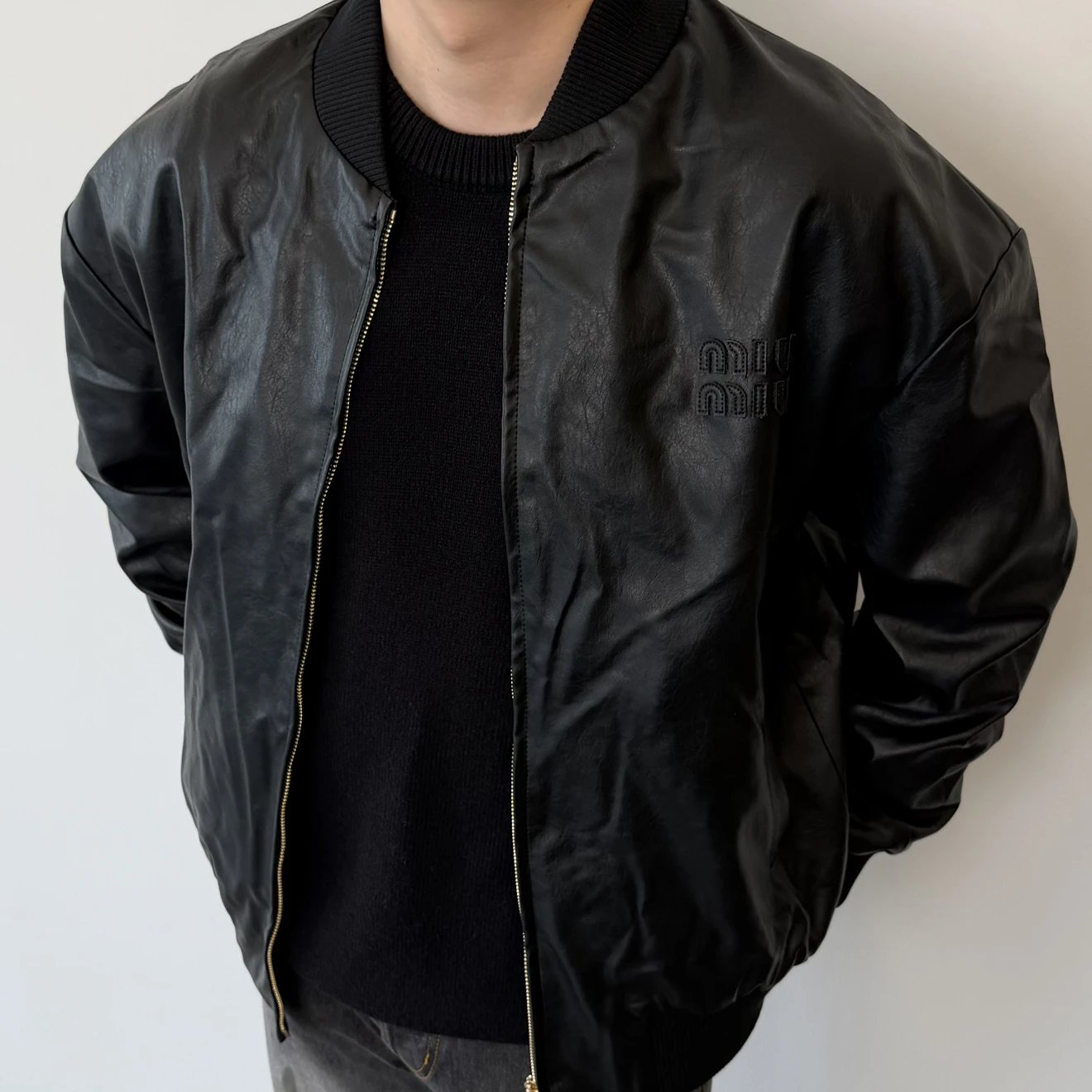 RD-C237 · Waxed Sheepskin Bomber Jacket showcase view 8