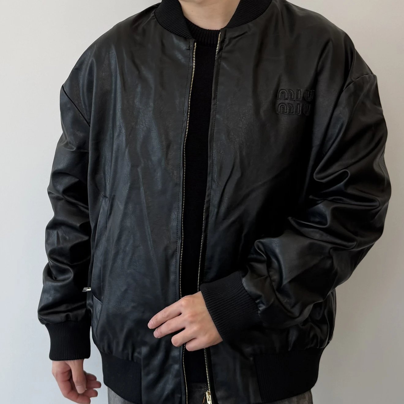 RD-C237 · Waxed Sheepskin Bomber Jacket showcase view 9