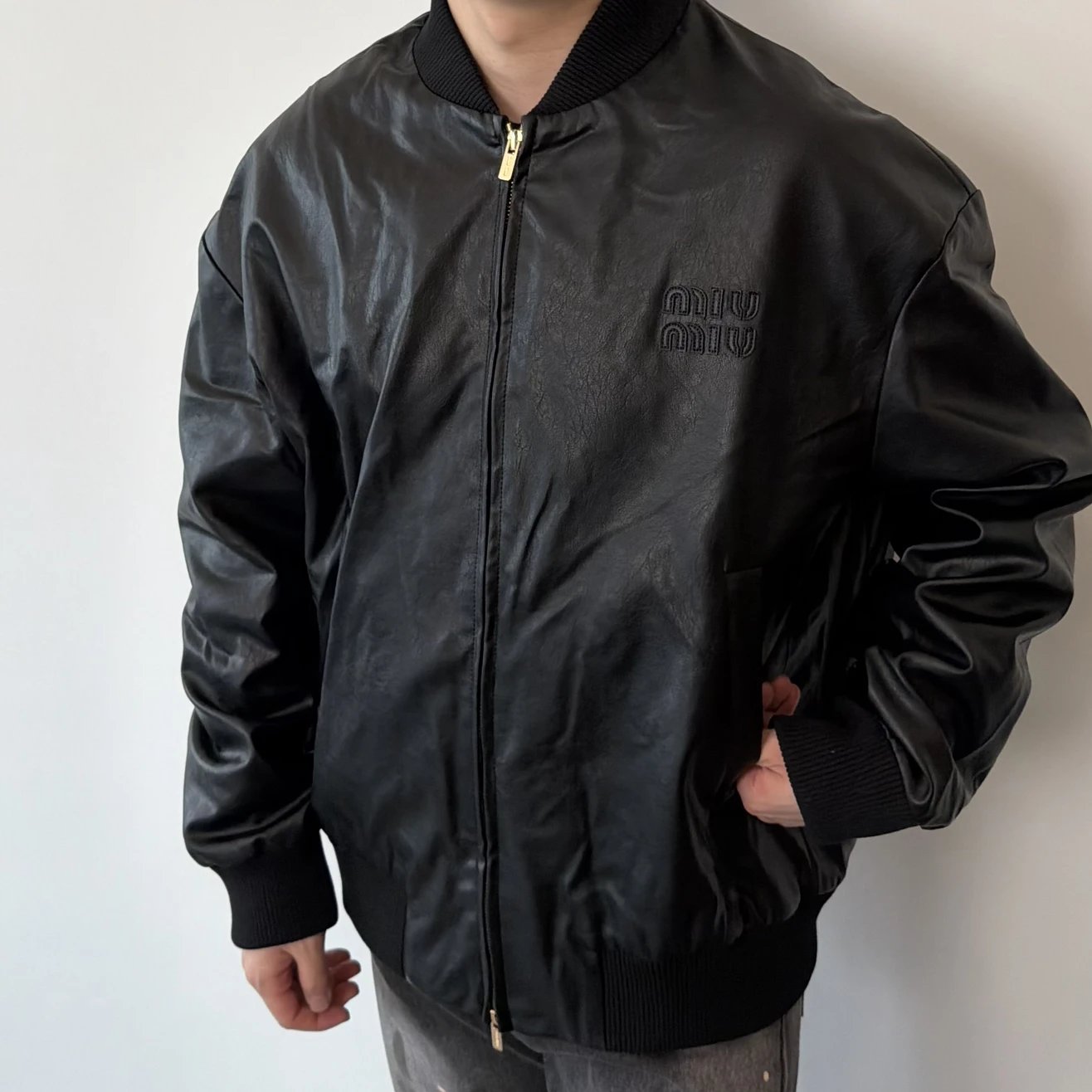 RD-C237 · Waxed Sheepskin Bomber Jacket showcase view 11