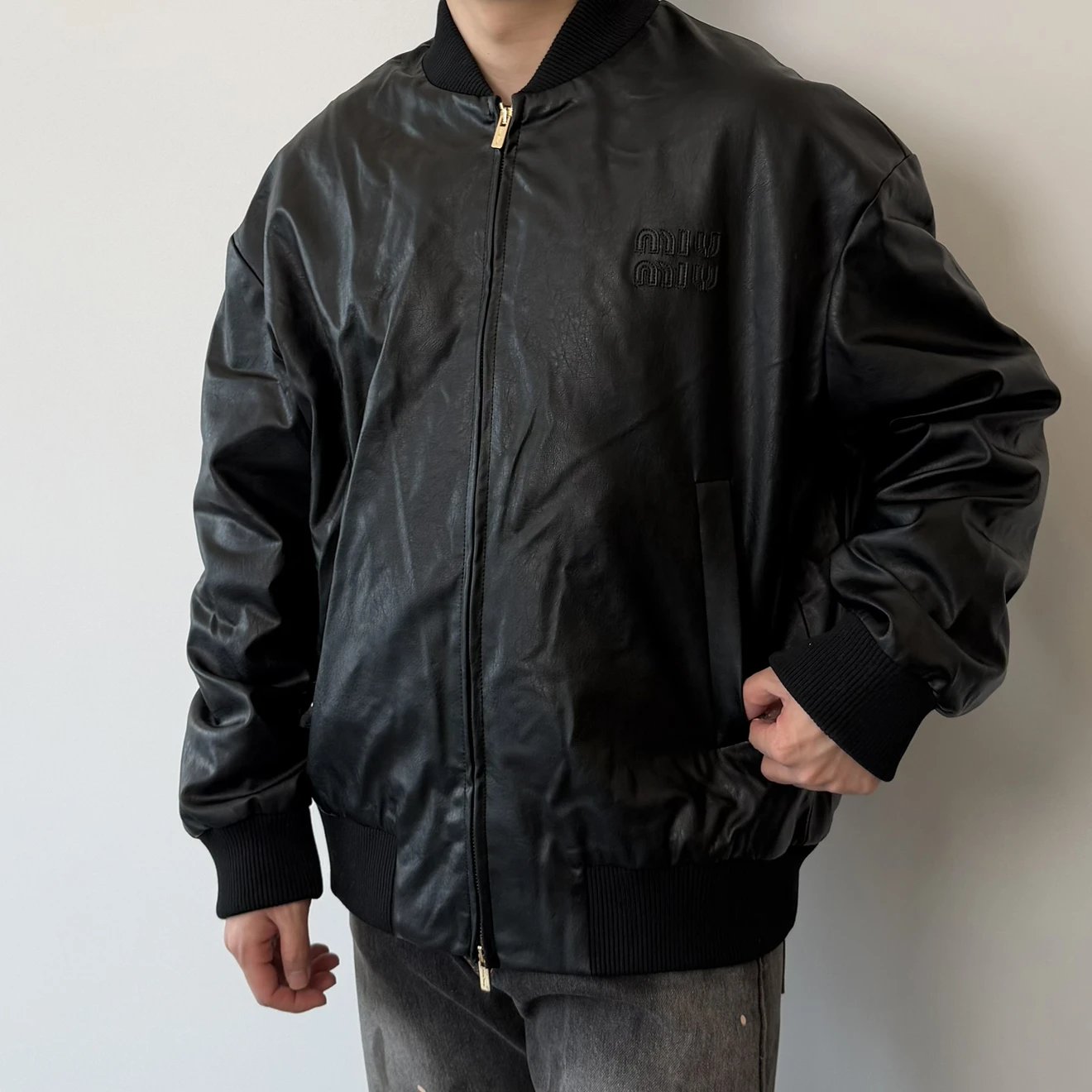 RD-C237 · Waxed Sheepskin Bomber Jacket showcase view 12