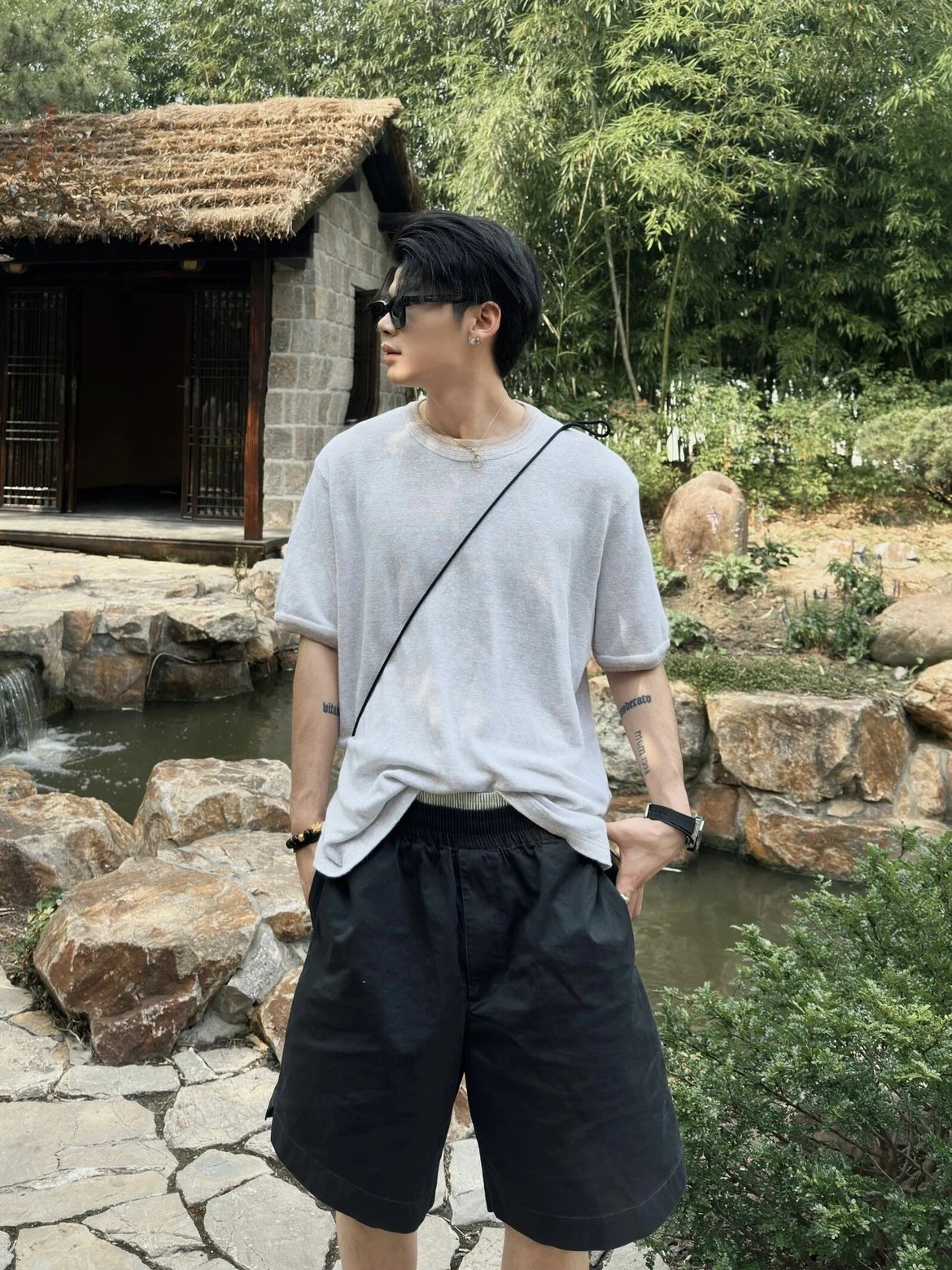 RD-C294 · Double-Waist Straight Casual Shorts showcase view 4