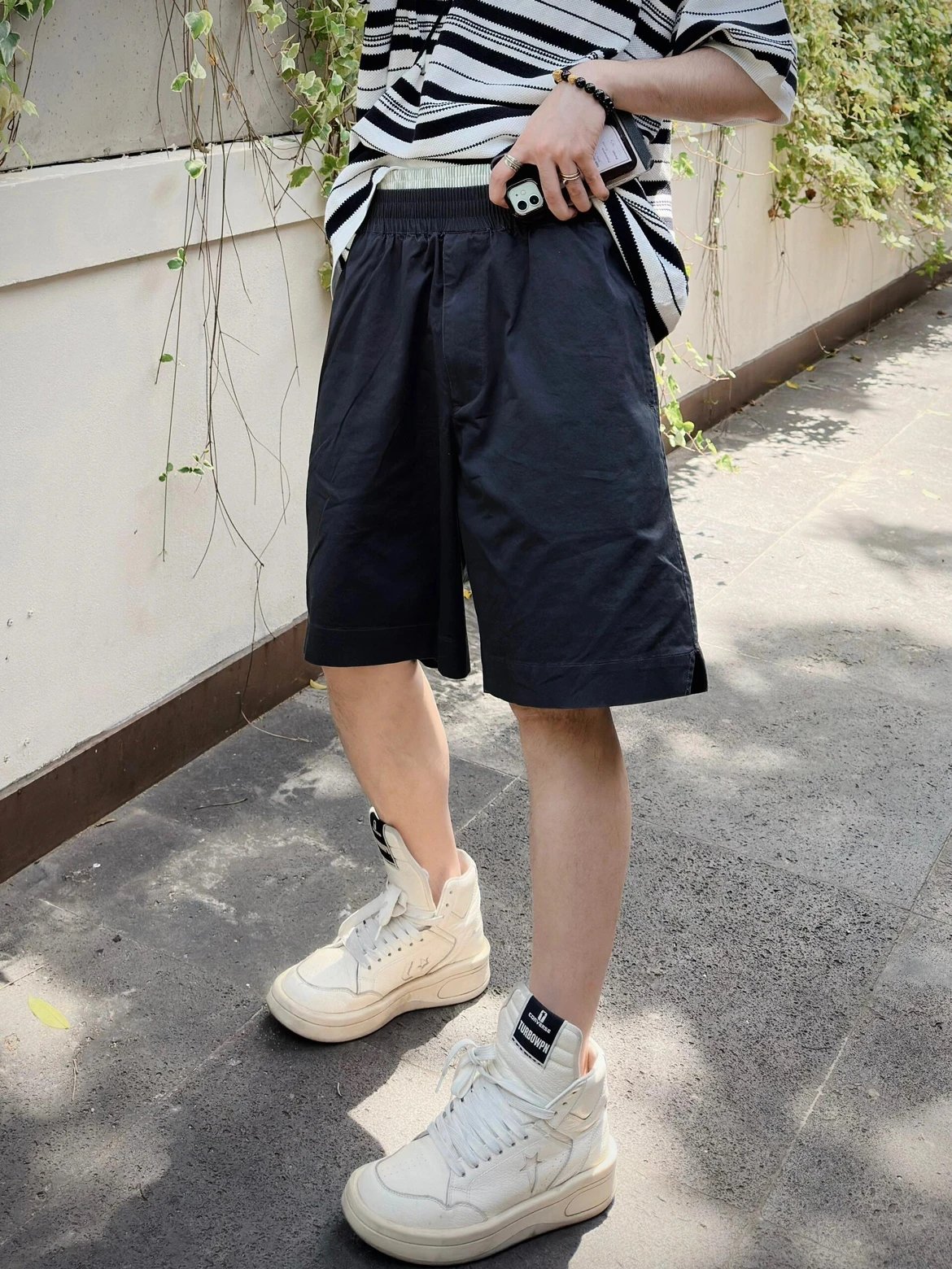 RD-C294 · Double-Waist Straight Casual Shorts showcase view 1
