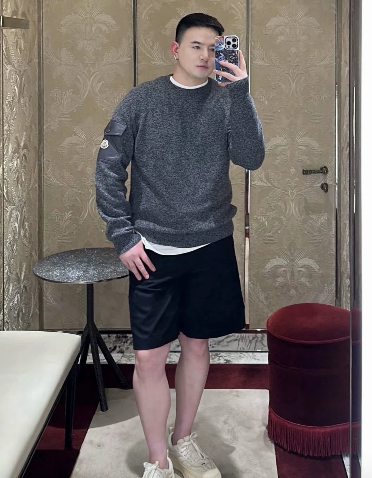 RD-C376 · Mouliné Patchwork Crewneck Sweater showcase view 19