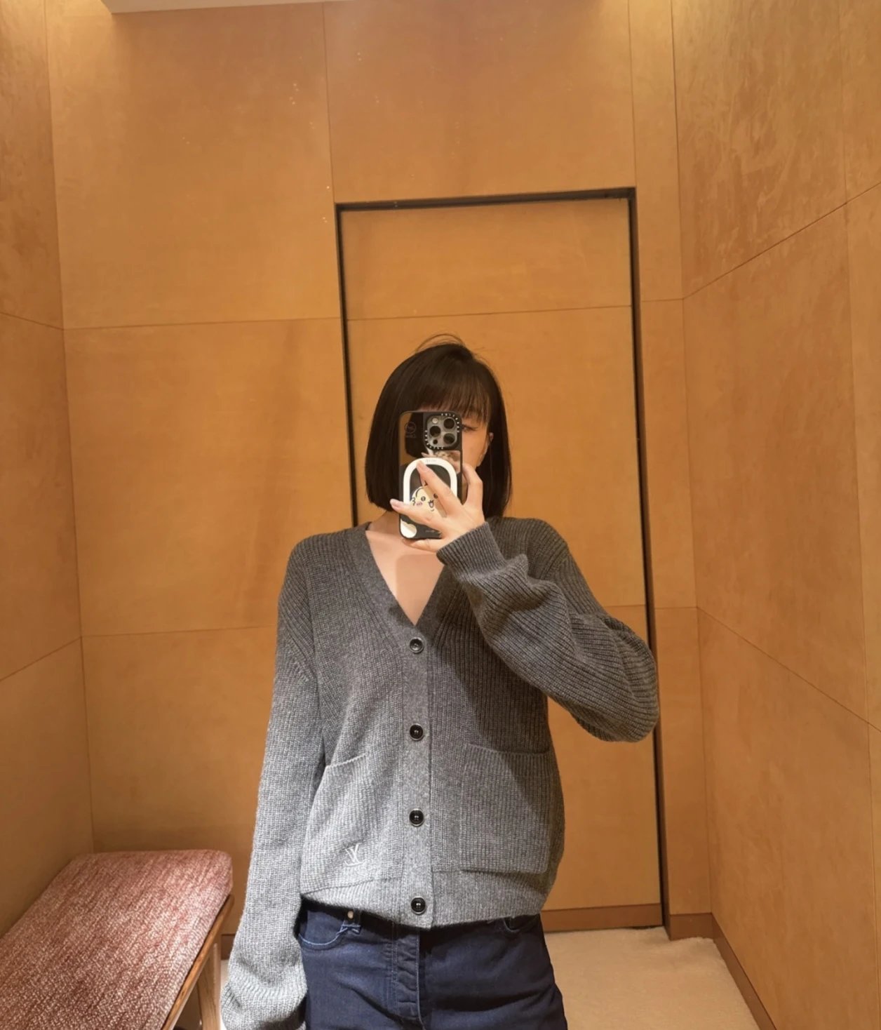 RD-C377 · Wool-Cashmere V-Neck Cardigan showcase view 2