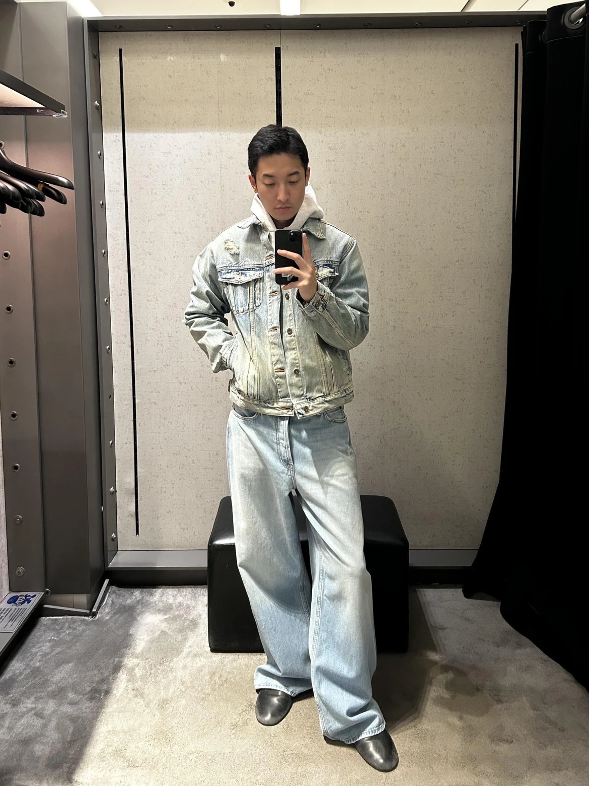 RD-C422 · 1981M Light Blue Low-Rise Loose Jeans showcase view 9