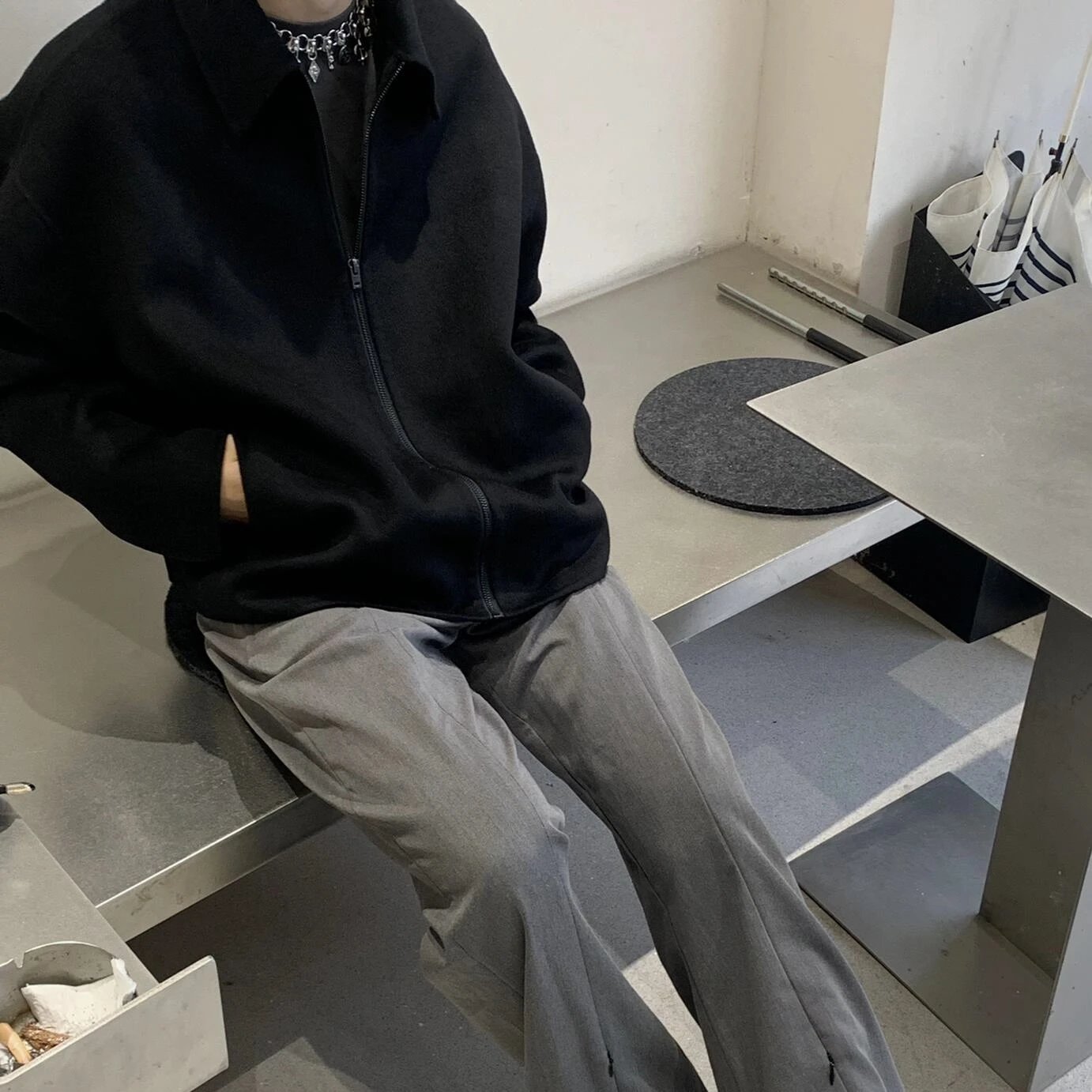 RD-C239 · Black Wool-Cashmere Zip Jacket showcase view 8
