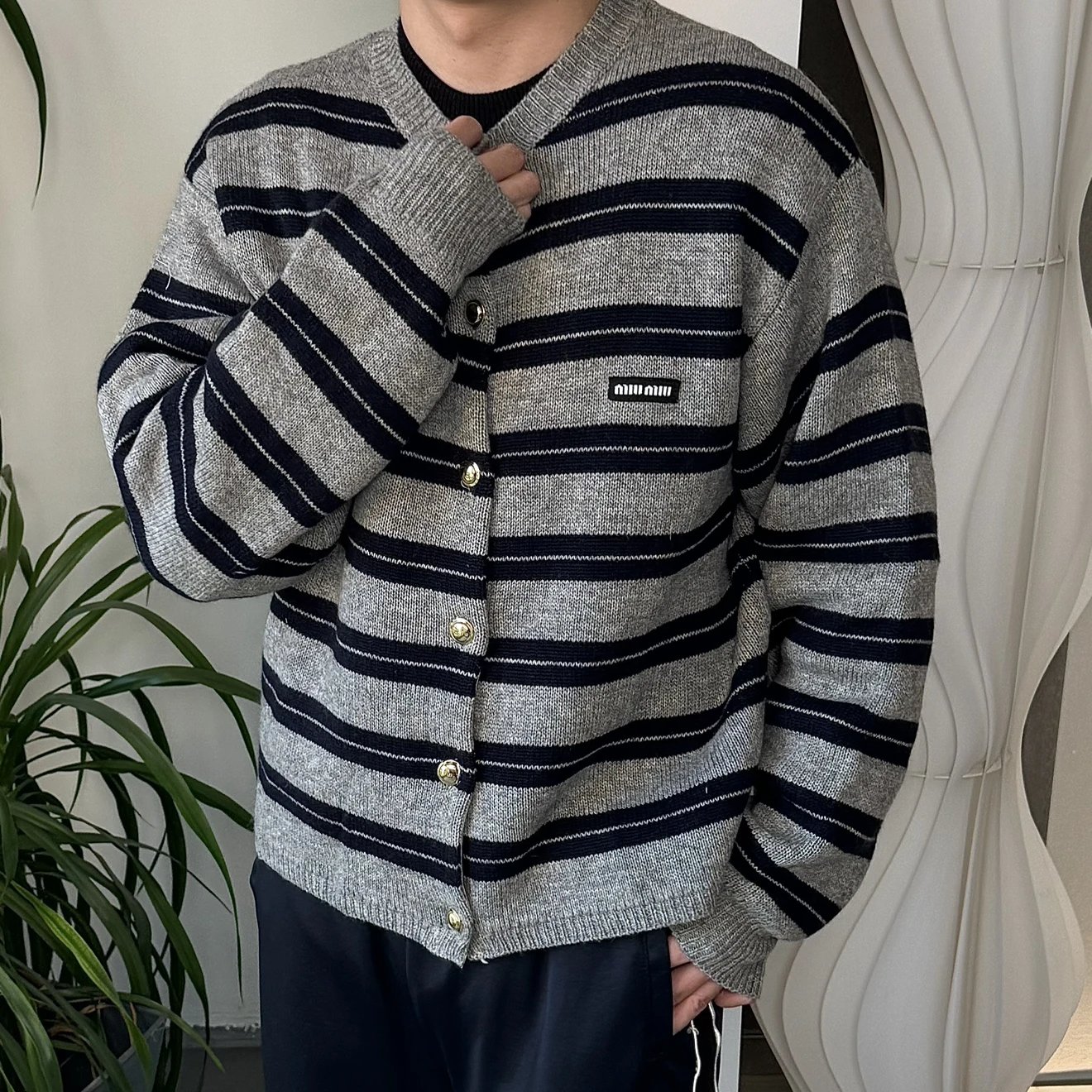 RD-C378 · Striped Cashmere-Wool Cardigan showcase view 5