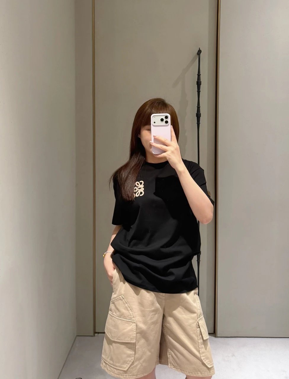 RD-C184 · Matte Anagram Embroidery T-Shirt showcase view 6