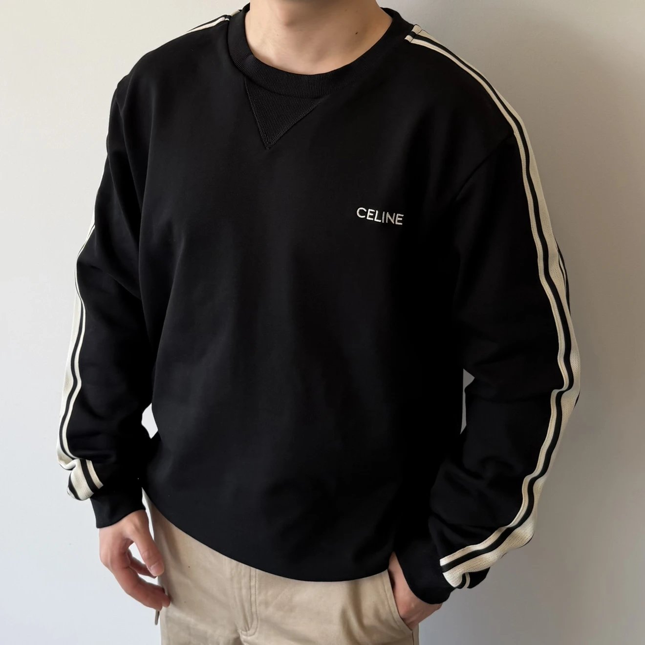 RD-C274 · Sleeve-Tape Crewneck Sweatshirt showcase view 2