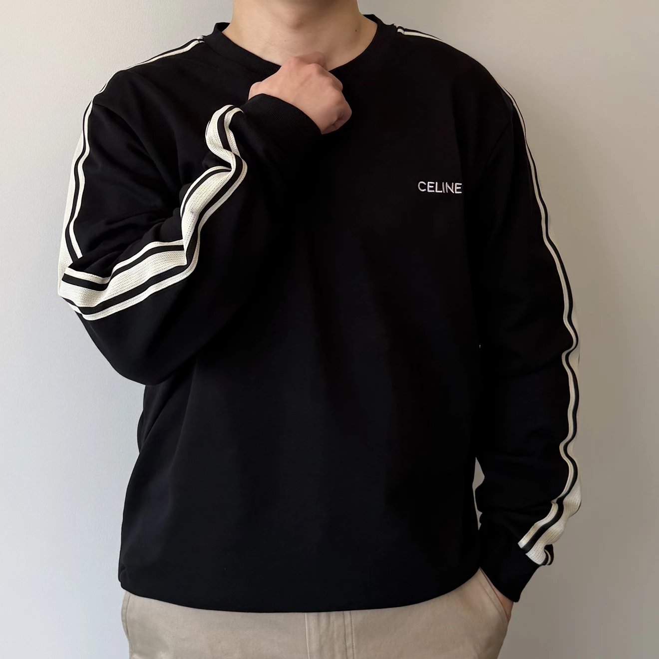 RD-C274 · Sleeve-Tape Crewneck Sweatshirt showcase view 3